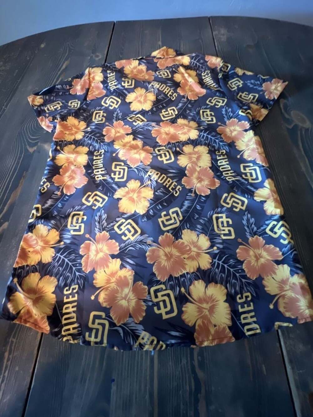 BDA Sports San Diego Padres Hawaiian Shirt Youth L Tropical Floral
